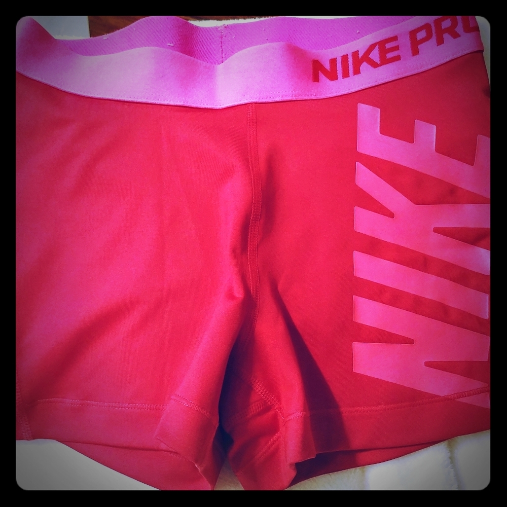 NIKE PRO size S spandex workout shorts